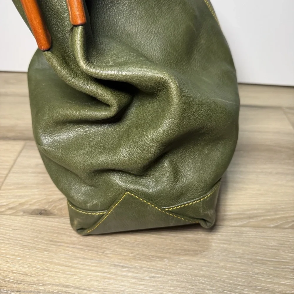 Dooney & Bourke good used